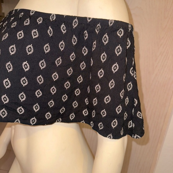 EARTHBOUND FLOUNCE SLEEVE OFF SHOULDER BOHO BLUE GEO PRINT FLOWY CROP M - Picture 1 of 12